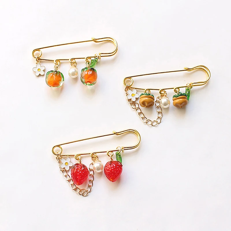 Fashion Simple Clothing Brooches For Women Creative Persimmon Strawberry Lapel Pin Sweater Coat Dress Badge Buckle Accessories