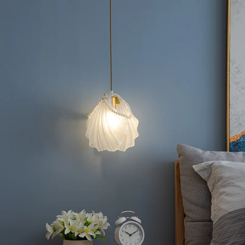 

Shell small chandelier French light luxury creative personalized design glass lamp romantic and warm bedroom bedside lamp