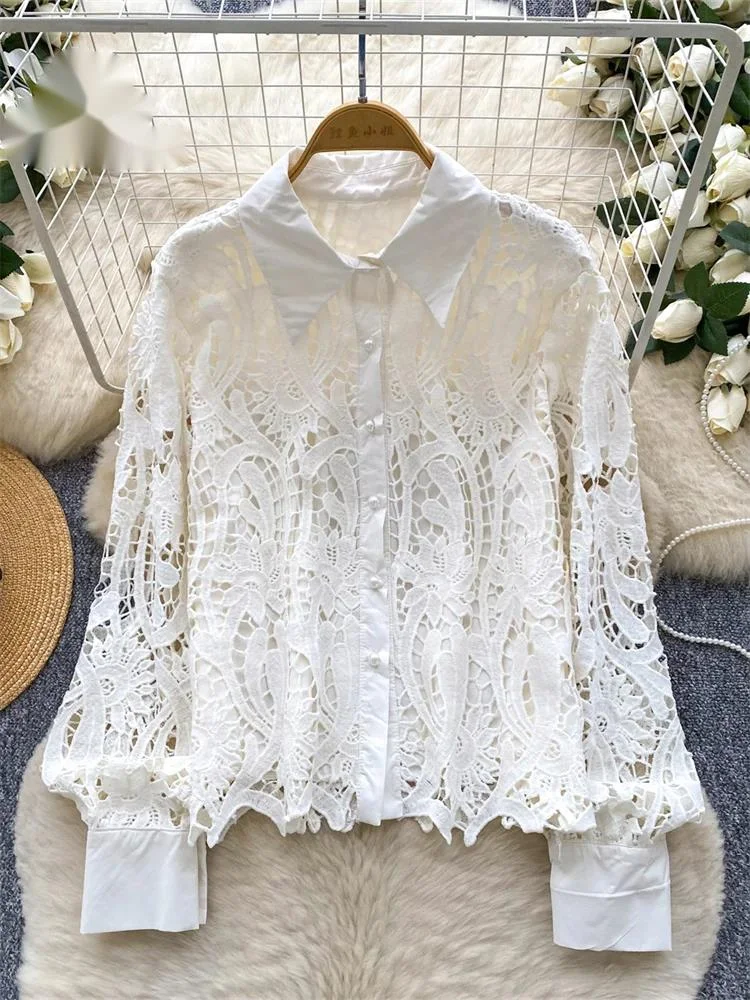 

Женская блузка с кружевными вырезами, отложным воротником, длинными рукавами, пуговицами в форме груши, свободного кроя, в шикарном французском стиле, для офиса, элегантная.