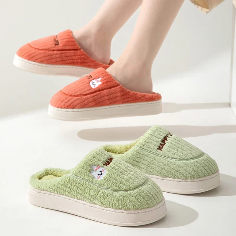 الكرتون نعال من القطن المرأة الدافئة زوجين المنزل استخدام سميكة القاع المنزل دواسة الشعور نِعال من الفراء الرجال الشتاء عدم الانزلاق الأحذية