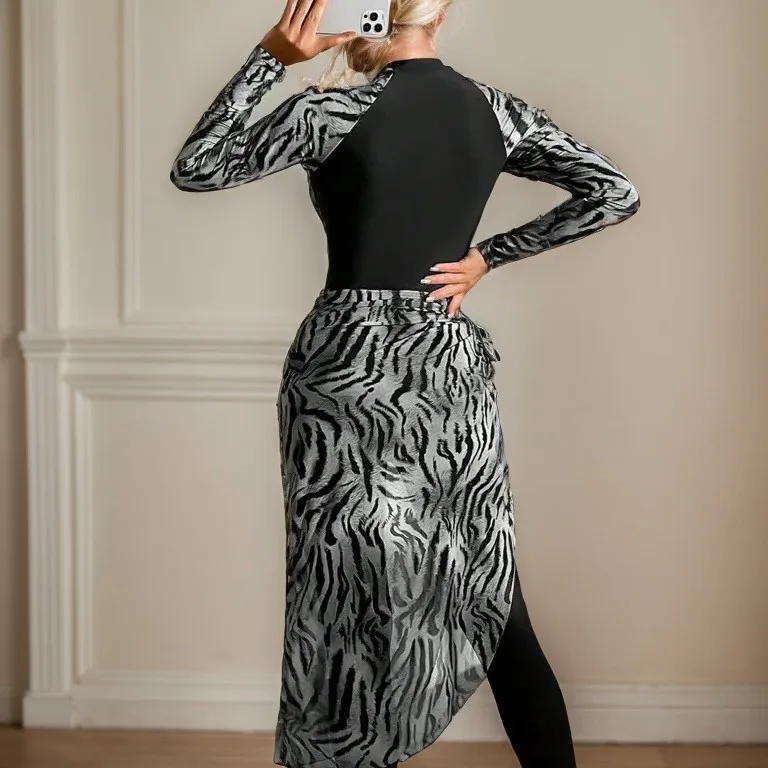 Modest Muslim Burkini 2‑Pcs Swimsuit Zebra Stripe Print Long Sleeve Front Zip Wrap Skirt Pants Conservative Women Beach Swimwear