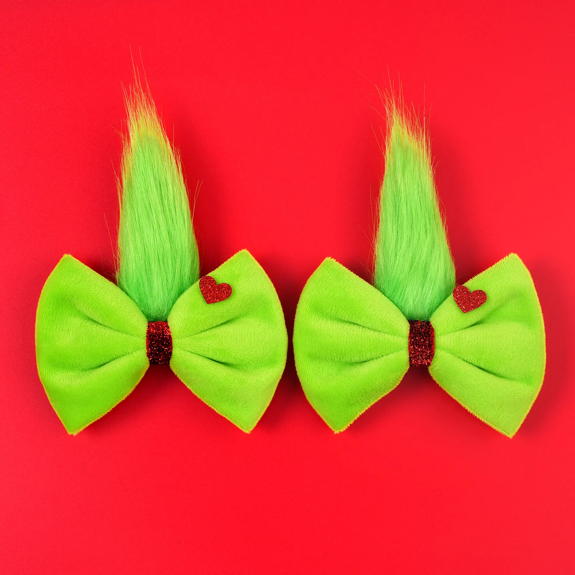 2 Stück Mädchen Grüne Flauschige Schleife Weihnachts-Grinch-Ohren Haarspangen Stirnband Glitzer-Herz Perfekt für Feiertagspartys & Foto-Requisiten