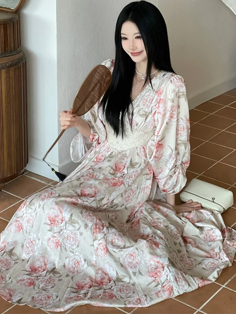 المرأة الوردي الأزهار شيك الدانتيل الخامس الرقبة فستان طويل فاخر الخريف الشتاء الكورية Bodycon فستان الحفلات 2025 أنيقة مهرجان فستان سهرة