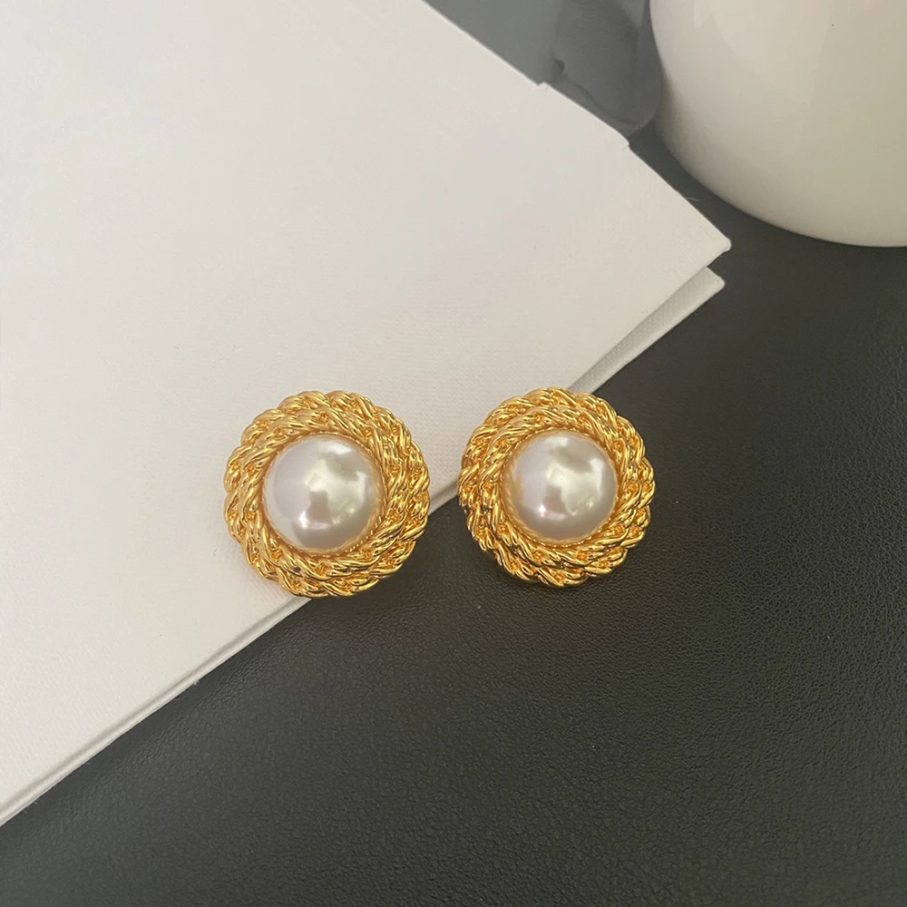 To Reines 2024 Europe Fashion Designer Golden Pearl Ear Clip Earrings Women Hight Quality Luxury Jewelry