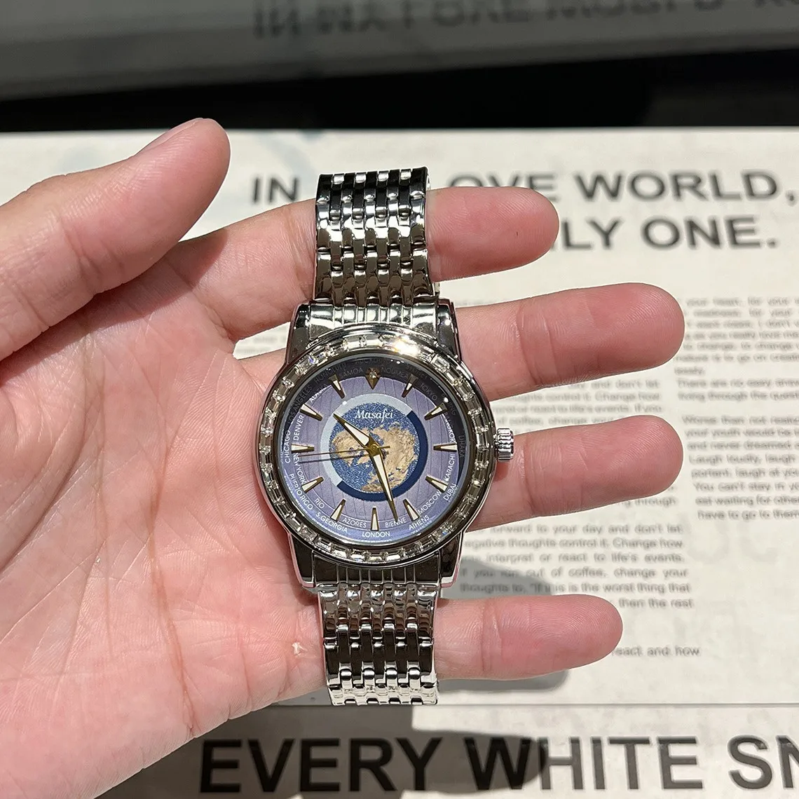 KAIRIS Men's Silver Quartz Watch World Map Dial Crystal Bezel Stainless Steel Bracelet Luxury Fashion Wristwatch