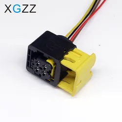 XG7046Y-1.5-21 Tyco Amp 3.5mm 4 Pin Female Waterproof Automotive Electric Connector 1-1418390-1