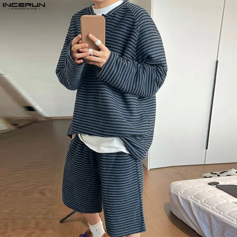 

INCERUN Мужские комплекты в полоску Винтажные футболки с длинными рукавами и шорты Комплекты из двух предметов Уличная одежда Свободные модные мужские костюмы в корейском стиле