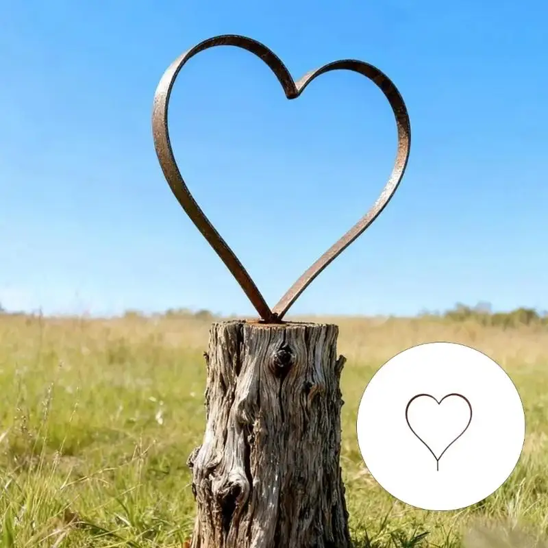 Rusty Metal Heart Garden Stake Large Decorative Landscape and Gardening Outdoor Decoration Yard Ornament