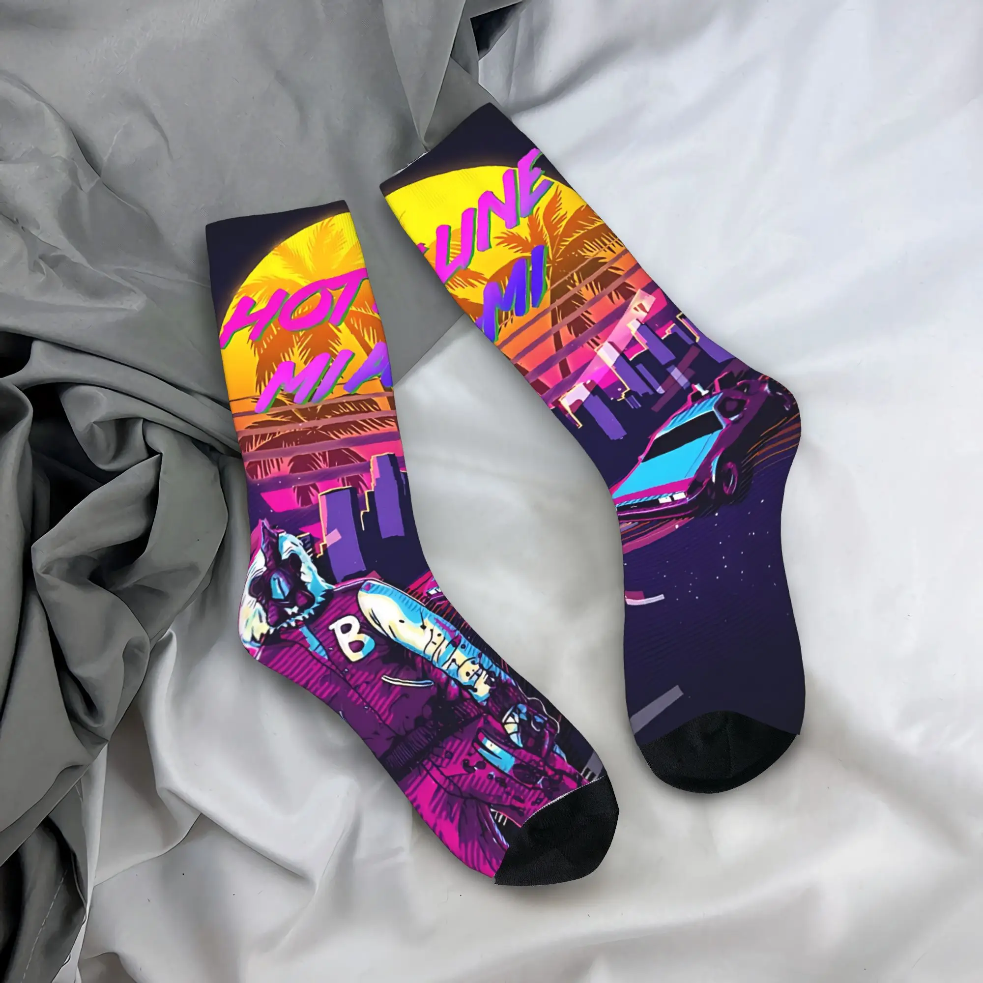 

Носки Hotline Miami Outrun, новинка, чулки, осенние антибактериальные мужские носки, средние мягкие спортивные носки для бега