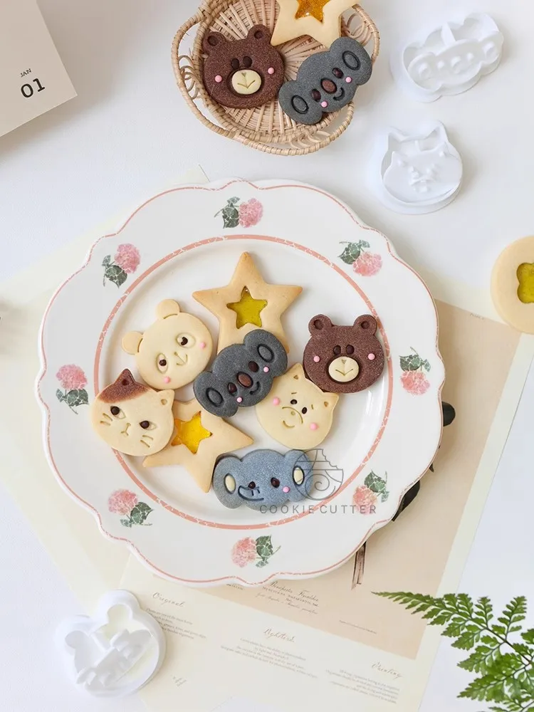 2Pcs/Set Cat Bear Elephant Koala Panda Shape Cookie Cutter Animal Pattern Biscuit Stamp 3D Fondant Cake Dessert Decoration Tools