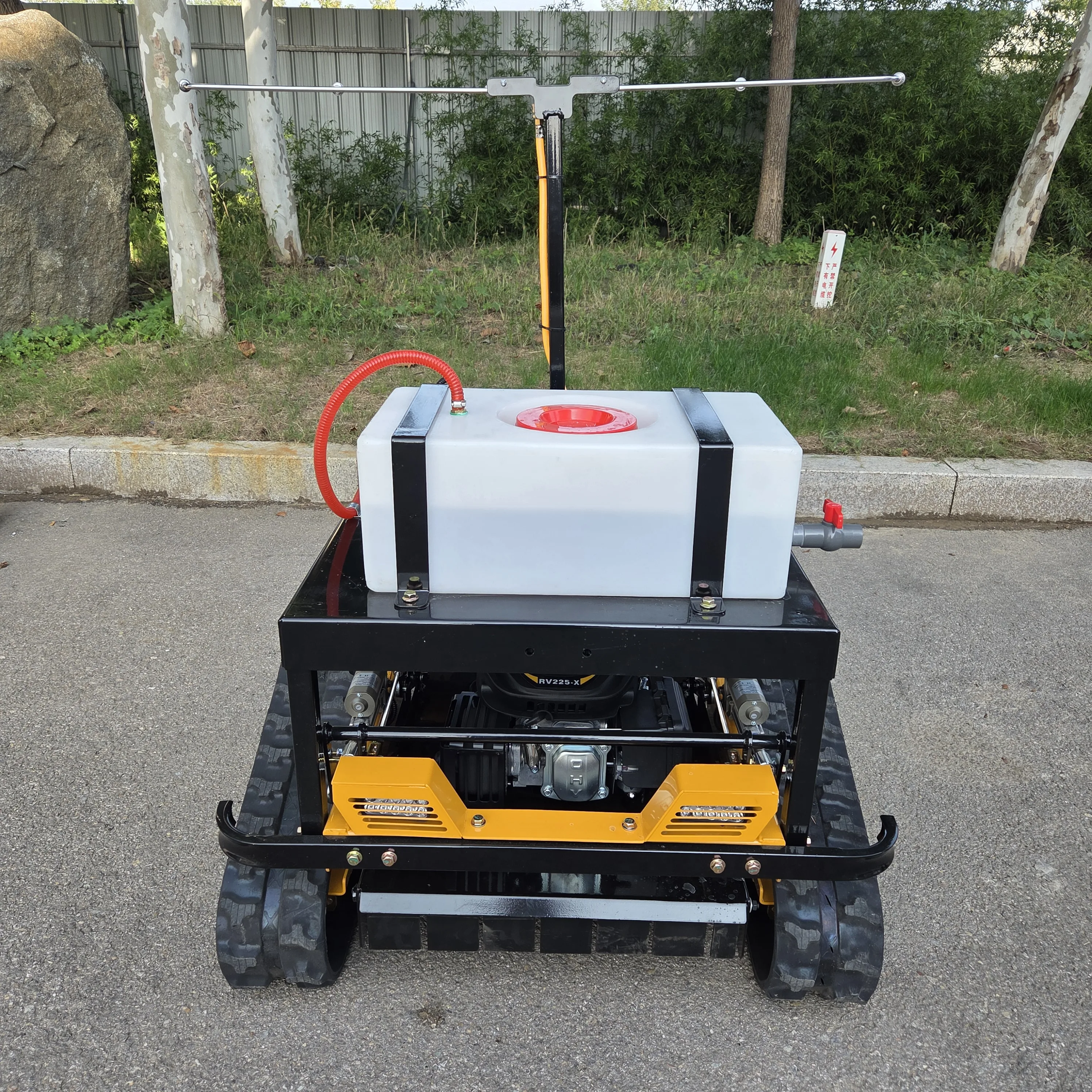 Intelligent Remote Control Spray Mower 2-in-1 30L-60L Water Tank Capacity Orchard Agriculture Sprayer Hot Selling