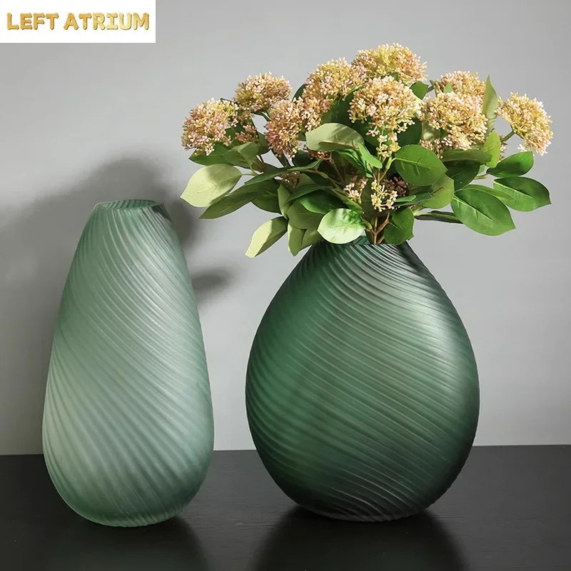 Nordic Creative Light Luxury Modern Light Luxury Hotel Homestay Green Flowery Glass Vase Ornaments High Appearance Level