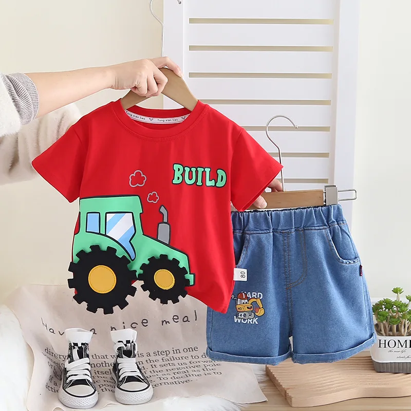 Toddler Boy Summer Outfits 2025 New Fashion Childrens Boys Casual Tractor Printed T-shirts Tops and Shorts Two Piece Clothes Set