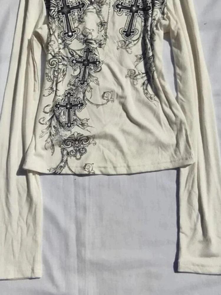 Camiseta Y2k estética Vintage con estampado de alas cruzadas, camisetas góticas Grunge para mujer, camisetas ajustadas de otoño Harajuku con cuello en V, ropa de calle para mujer