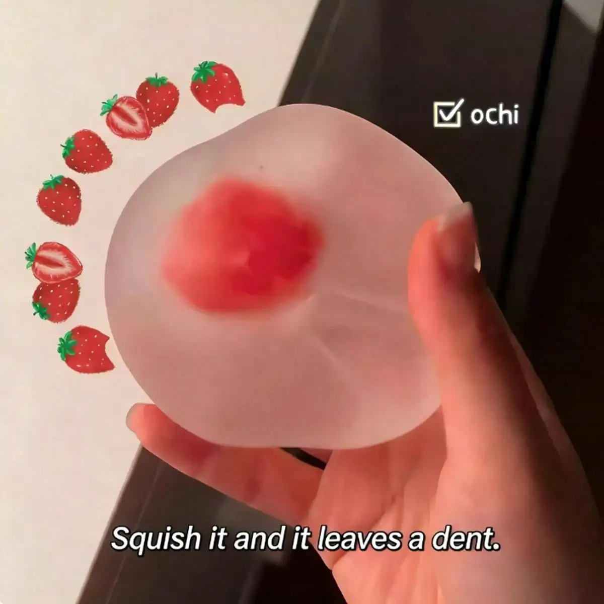 Nuevo Juguete Blandito de Mochi de Fresa Realista 2026, Suave, Elástico, Transparente, para Aliviar el Estrés, Juguete Sensorial de Postre para Niños y Adultos
