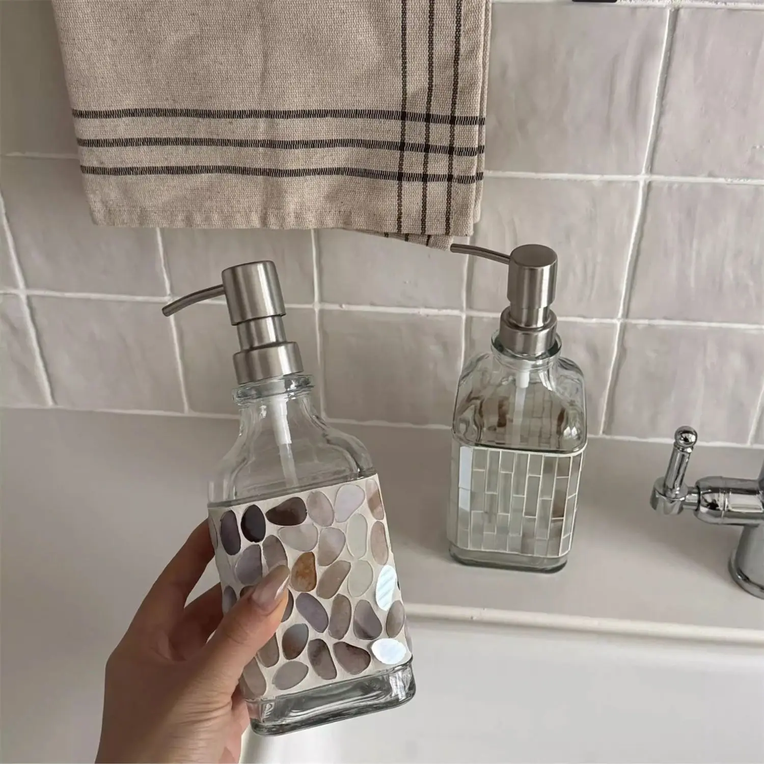 Nordic glass mosaic creative pressing lotion bottle high value pressing glass bottle bathroom decorative container