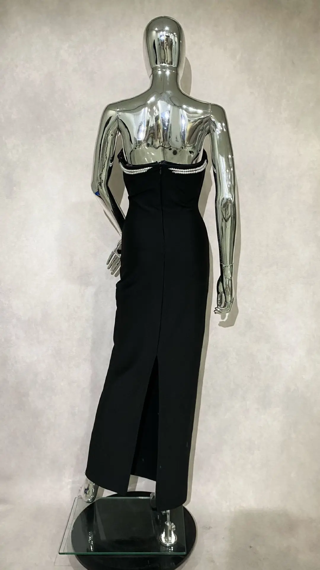 Vestido de noche de fiesta elegante de moda sin tirantes con vendaje de perlas de corte bajo ahuecado sexy