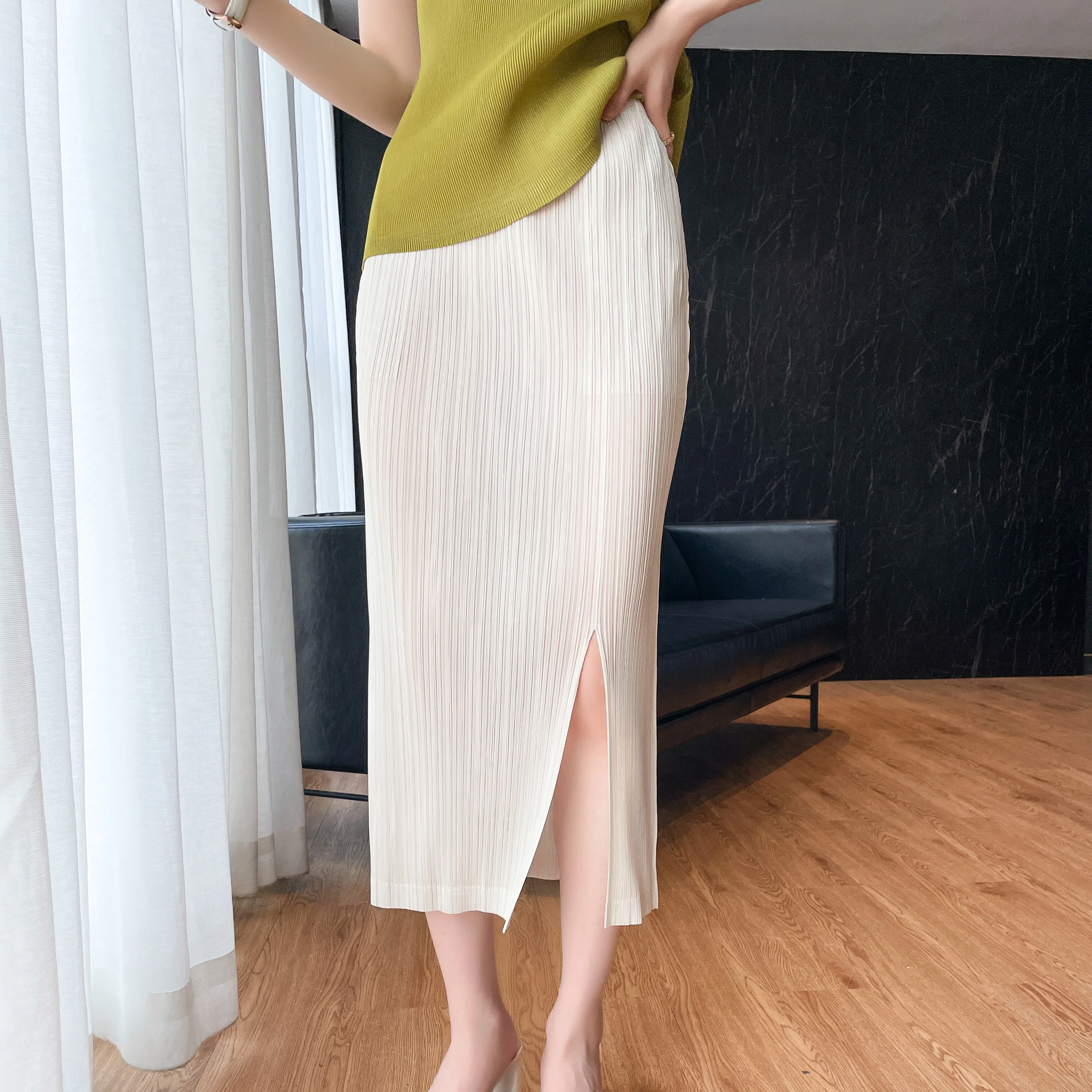 Spring/summer miyake pleated casual fashion versatile temperament commuting front slit skirt