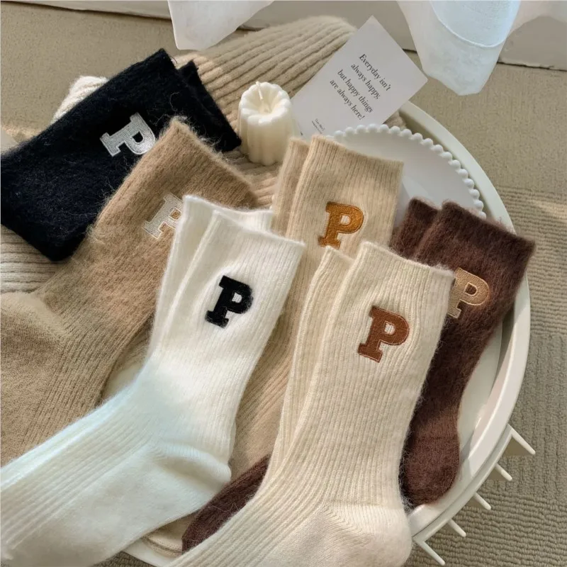

Letter P Women's Autumn Winter Sock Simple Comfortable Mid-tube Socks Korea Ins Solid Color Black Warm Pile Thickened Stockings