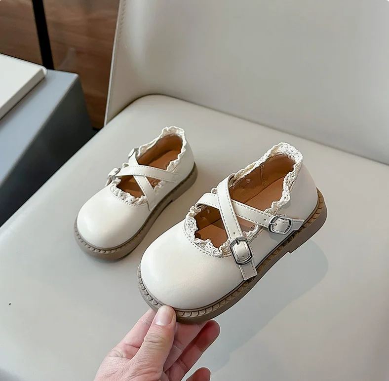 Sepatu Kulit Imitasi Anak-anak Sepatu Sekolah Musim Semi Ruffles Kecantikan Super Anak Perempuan Sepatu Pesta Ulang Tahun Putri Terikat Silang Anak