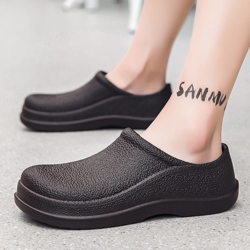 Men's Chef Shoes Water-proof Oil-proof Kitchen Shoes Non-slip Garden Clogs Man Summer Beach Slippers Hotel Work Shoe EVA Sandal