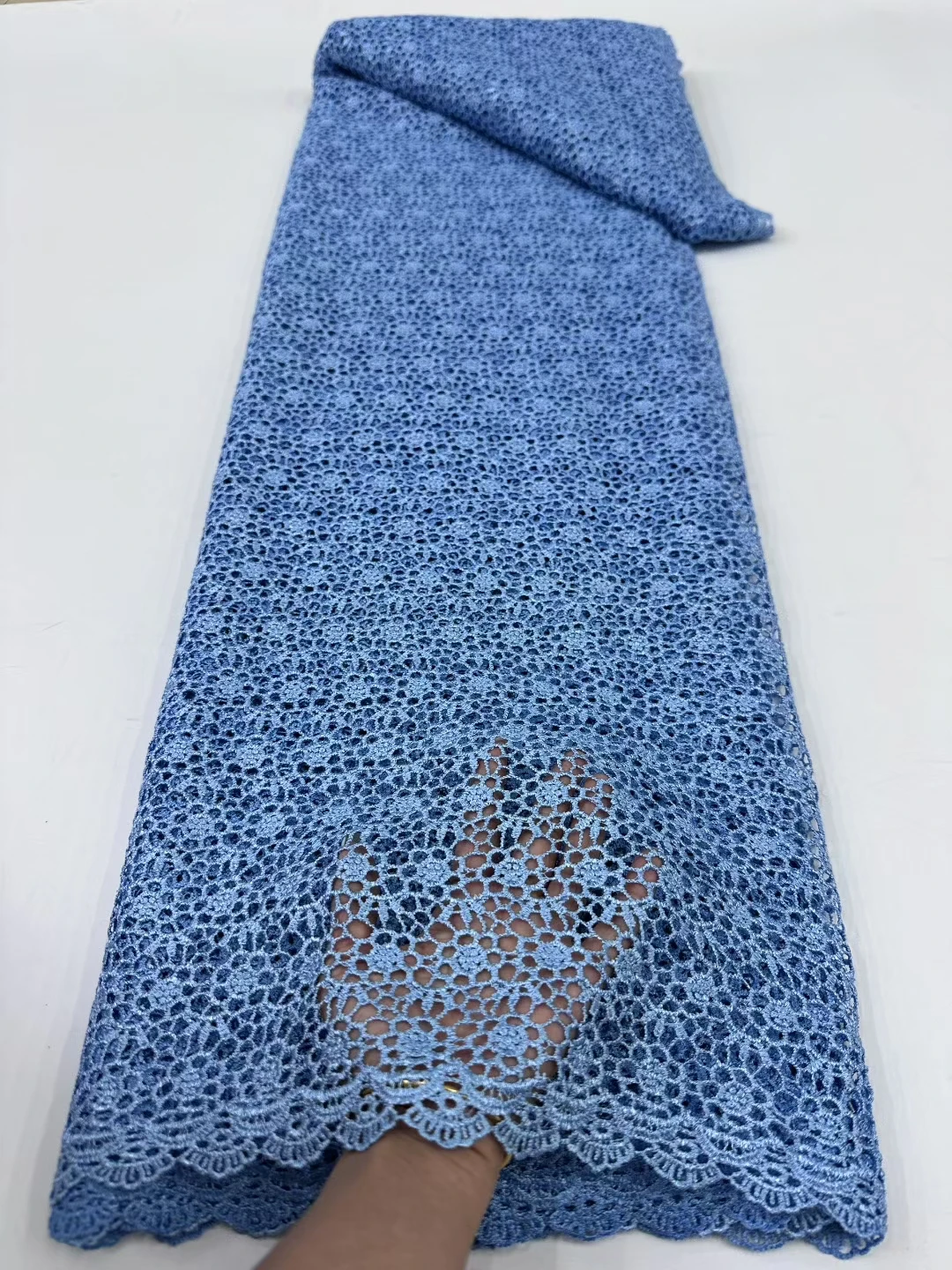 

Новейший синий гипюровый шнур 2025 года, африканская кружевная ткань, французский нигерийский тюль, сетчатая кружевная ткань для женщин, праздничное платье, шитье своими руками LR25136