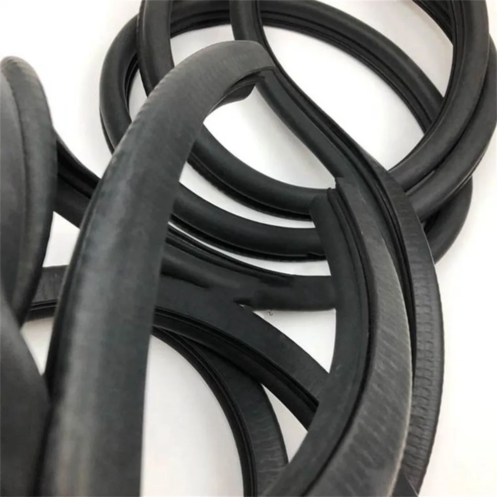 Excavator parts for Komatsu 200-6-7-8 dust-proof rubber strip Engine cover sealing strip edge-sealing rubber clamping strip