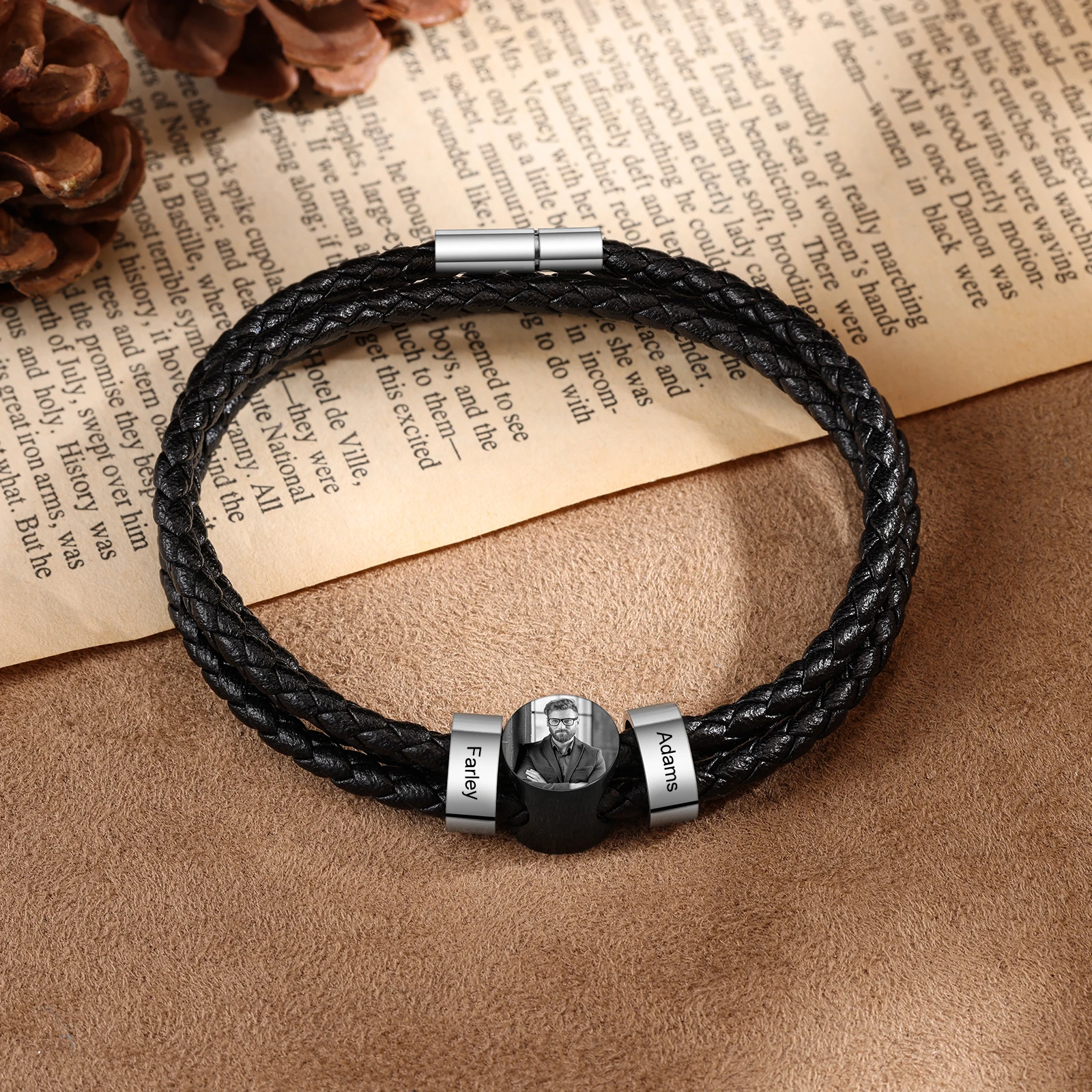 Personalize Men Leather Charm Bracelet with Beads 2 3 4 5 6 Names Photo Bangle Stackable Jewelry Gift for Father Dad Grandpa Son