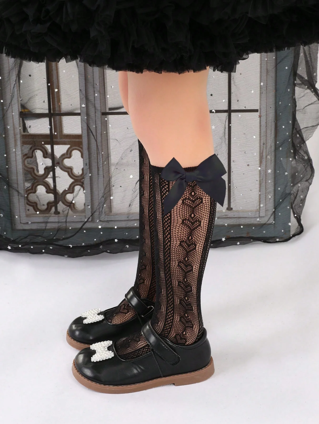 2 Pairs of Baby Girls' Charming and Adorable Lace Bow Decorated Heart-Shaped Mesh Stockings Suitable for Girls to Wear in Summer