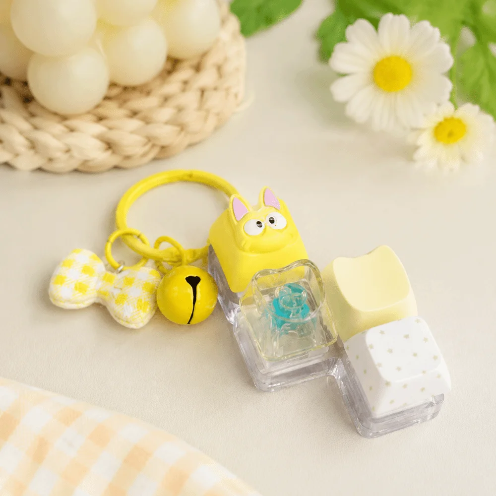 Creative 4-Key Keyboard Fidget Funny Clickable Buttons Mechanical Switch Keychain Mini Interactive Keyboard Key Cap Pendant