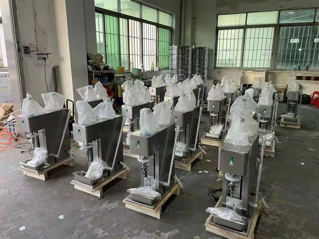 Swirl Fruits Ice Cream Blender Mixer Machine Commercial Ice Cream Mixer Ice Cream Blender Spiral Mixer