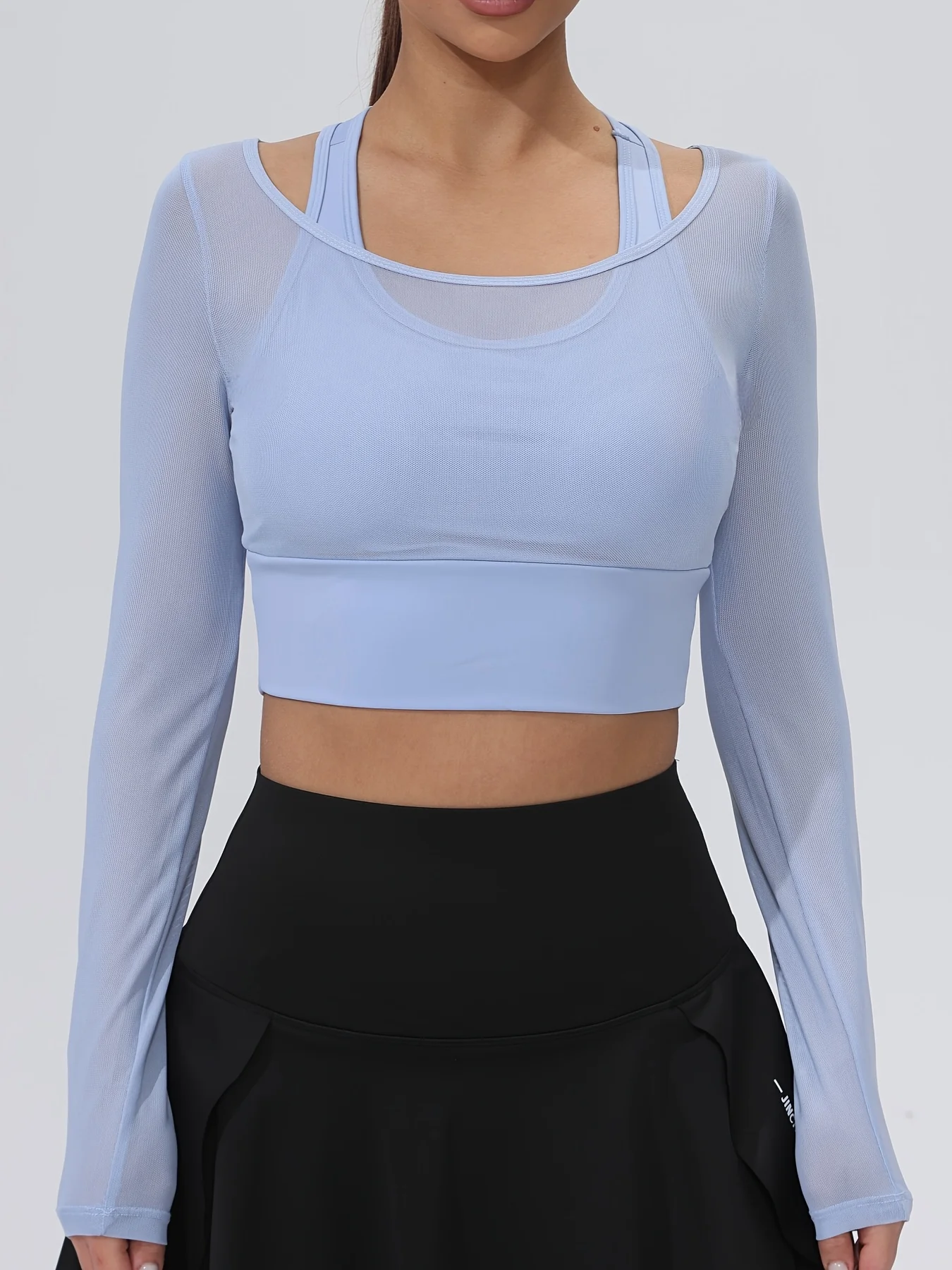 

Женский укороченный спортивный бюстгальтер из сетки с длинными рукавами — стильный, дышащий и с мягкими чашками