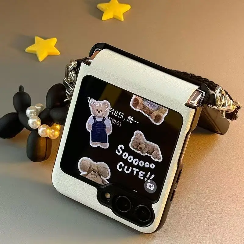 Korean Black 3D Dog Hand Bracelet  Case For Samsung Galaxy Z Flip 7 Z Flip 6 5 Z Flip 4 3 flip6 zflip5 Cover