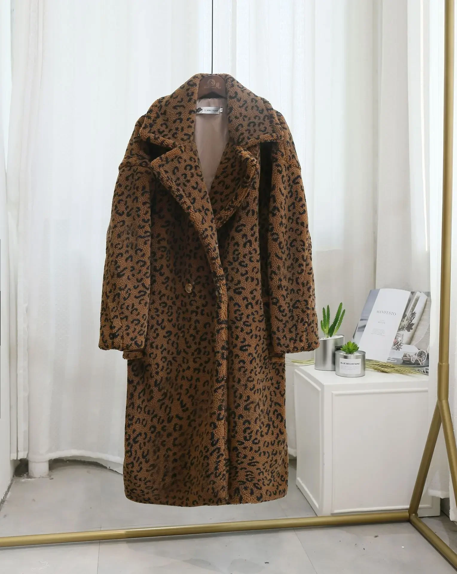 Leopard Coats  New Women Faux Fur Coat Luxury Winter Warm Plush Jacket Fashion artificial fur Women\'s outwear High Quality