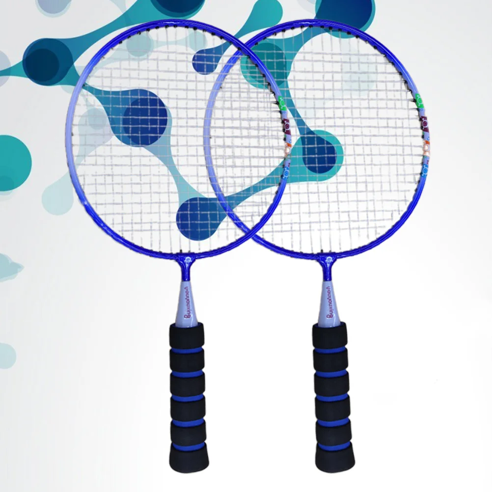 زوج واحد من مضارب كرة الريشة خفيفة الوزن، مادة سبيكة قوية، بقعة حلوة واسعة، أوتار عالية المرونة، حقيبة مدرسية سهلة الحمل