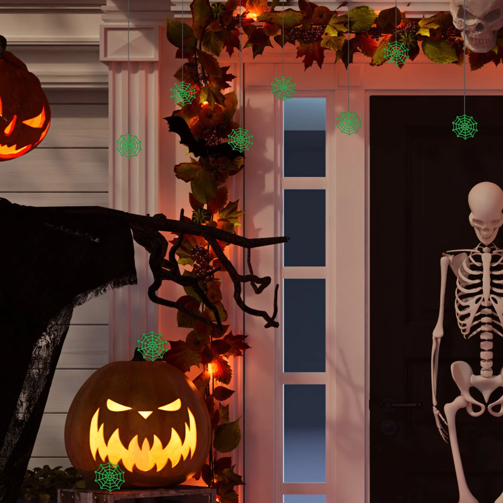 150 pezzi di plastica bagliore ragnatela di Halloween ragnatela oggetti decorativi ornamenti appesi festa casa stregata ragnatela di plastica