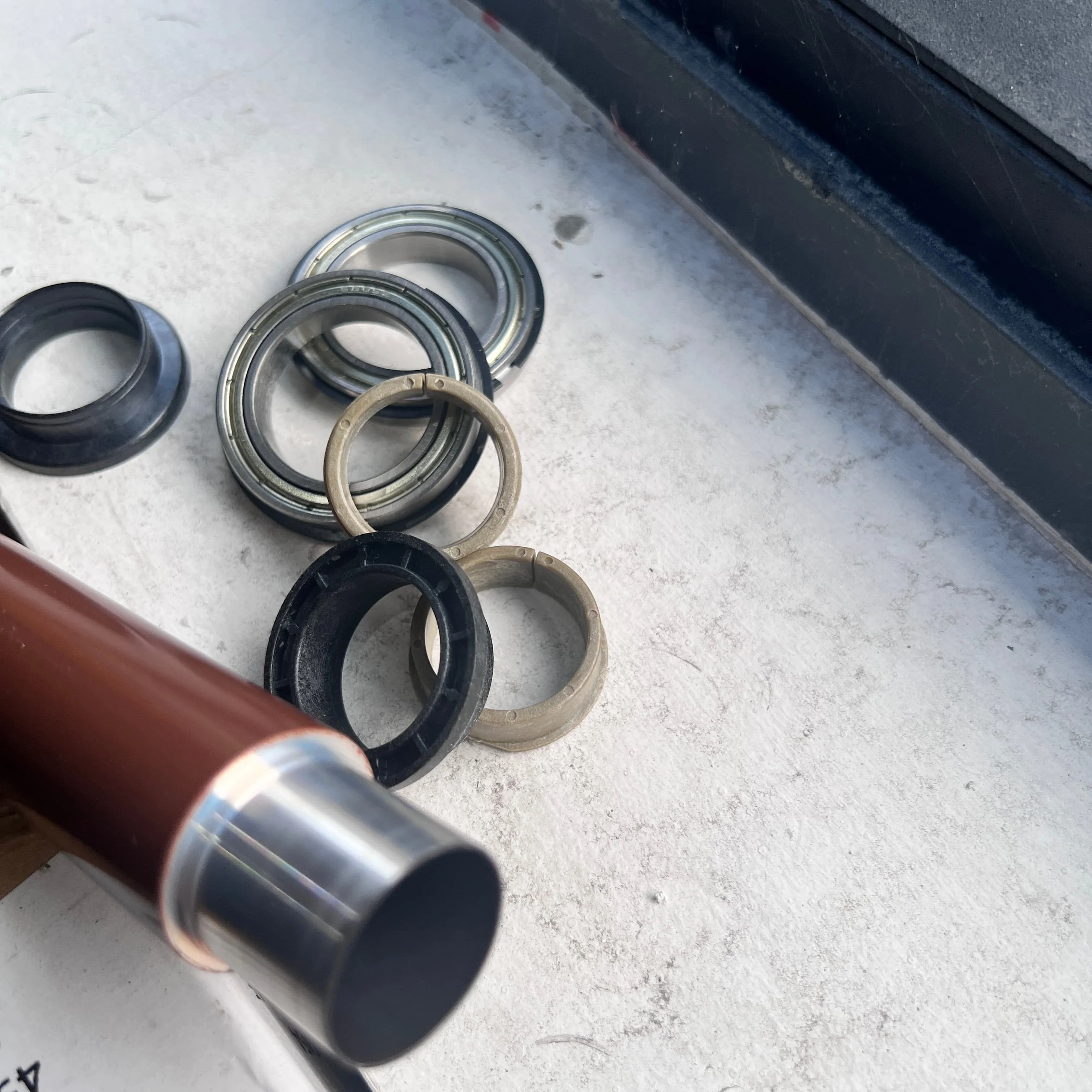 

Подшипник верхней втулки ролика термозагревателя для Konica Minolta Bizhub C364e C454e C284e C224 C284 C364 C454