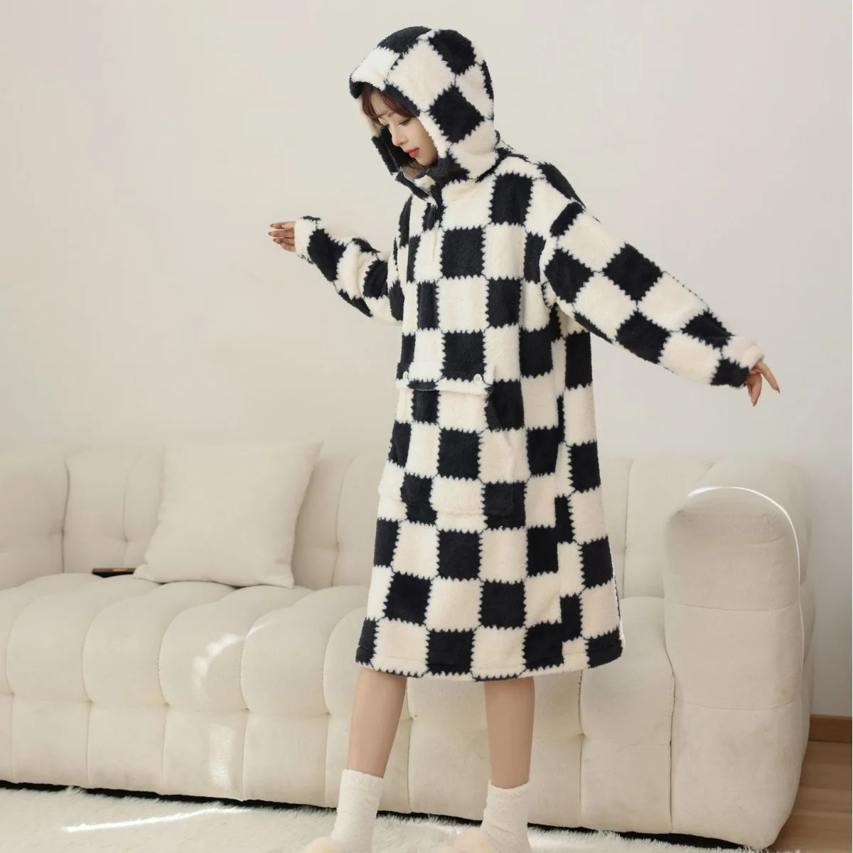 Women Flannel Robes Sleepwear Checkered Hooded Bathrobe Kimono Robe With Pocket Winter Keep Warm Pajamas Loose Home Clothes