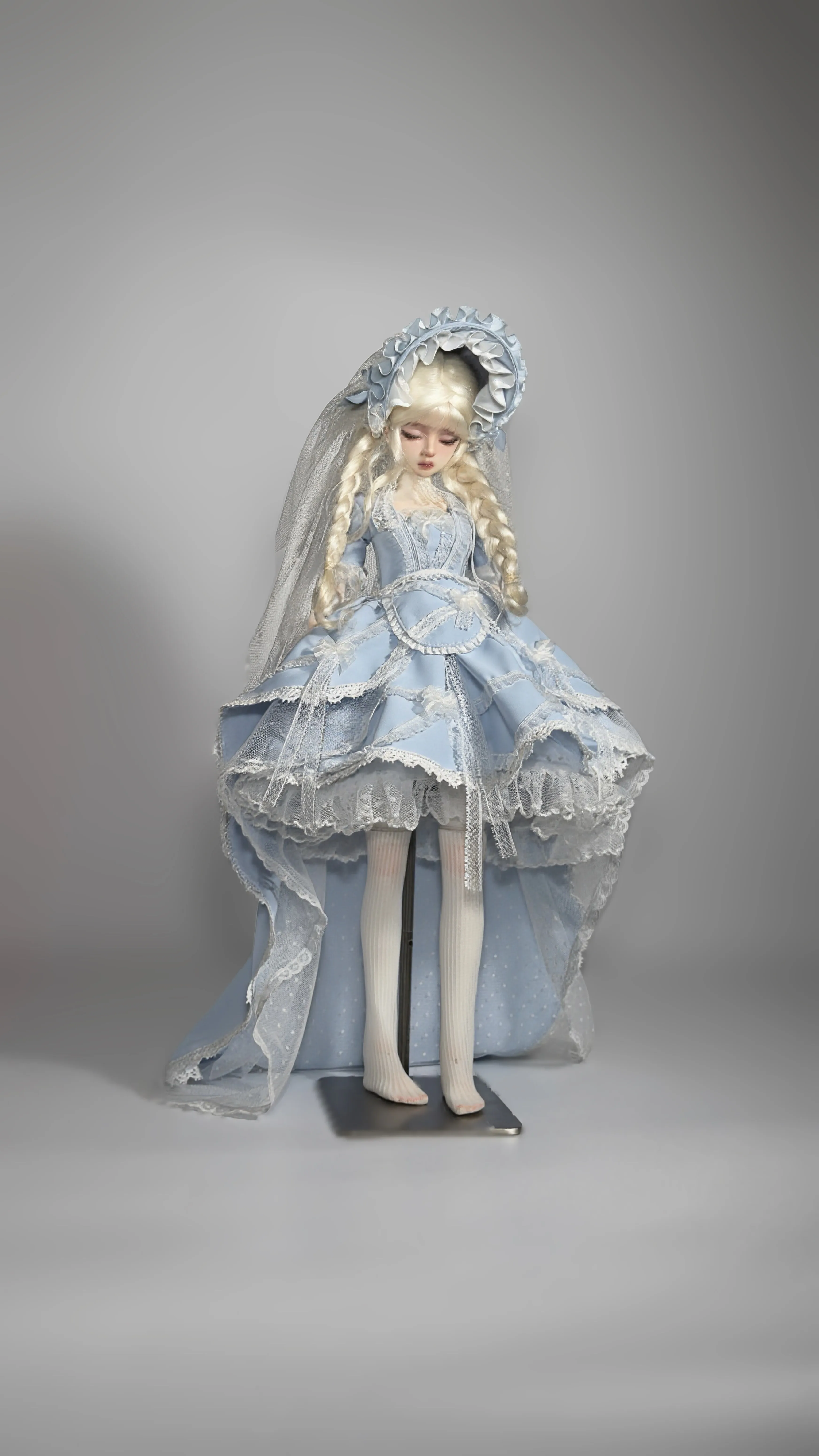 

Комплект одежды для куклы BJD в масштабе 1/4: винтажное кружевное платье невесты, шляпка, подъюбник. Подходит для 16-дюймовых кукол BJD. Подарок для девочки. Наряд в стиле Лолита.