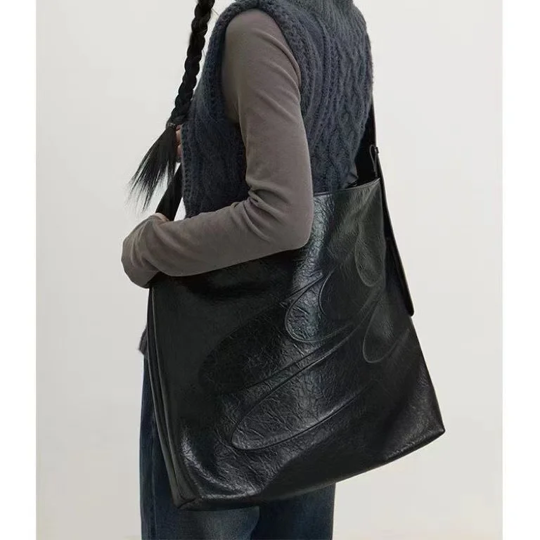 Black Minimalist Oil Wax Tote Bag Large Capacity PU Handbag Pad Clothing Storage Bag Stylish Cool Men Women Street Shoulder Bag