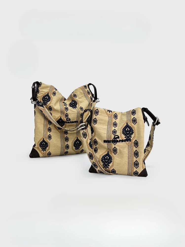 

Hemp rope embroidered shoulder messenger bag tote bag
