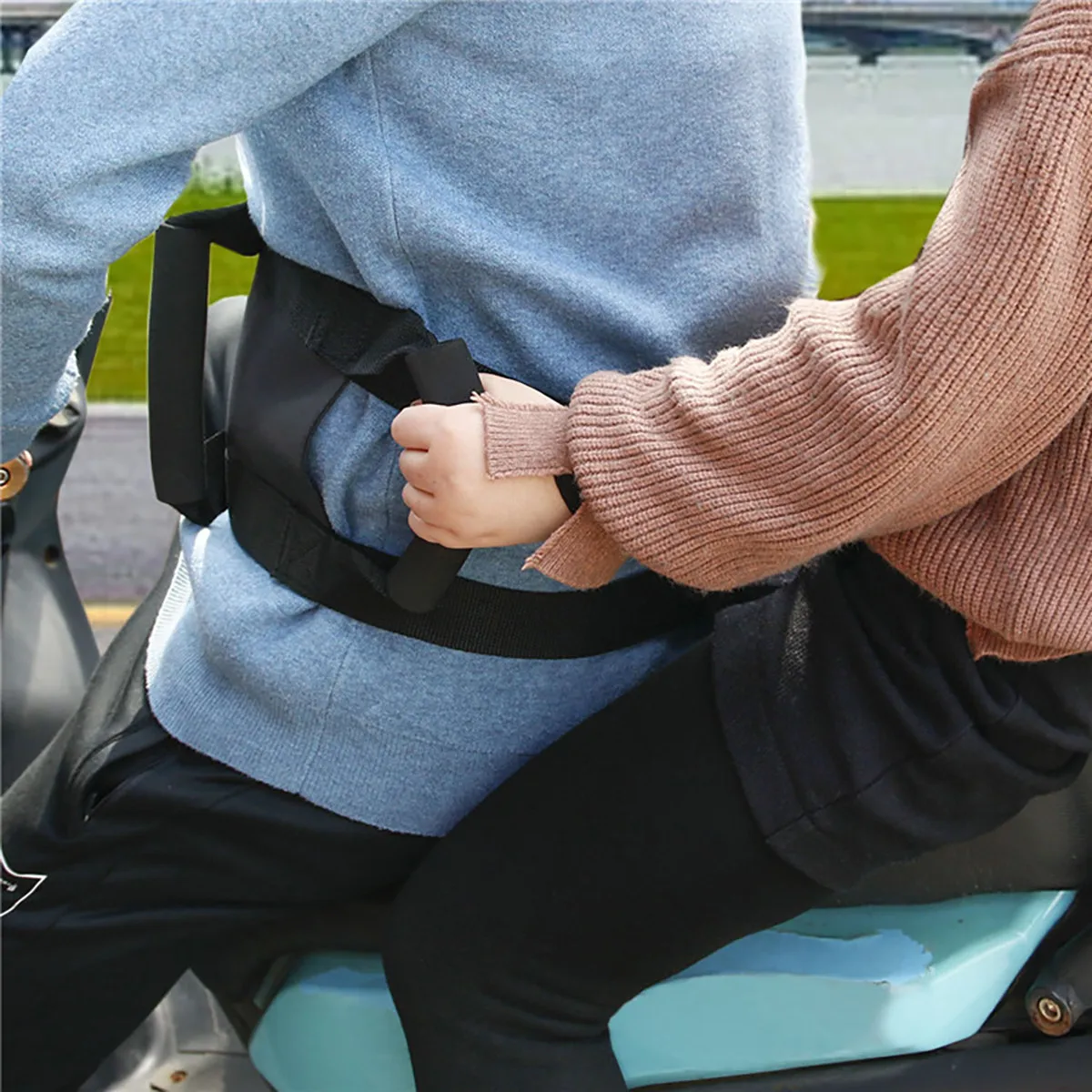 1Set Motorcycle Safety Seat Strap Belt Retractable Wear-Resistant Oxford Cloth Passenger Riding Safety Belt Harness Adjustable
