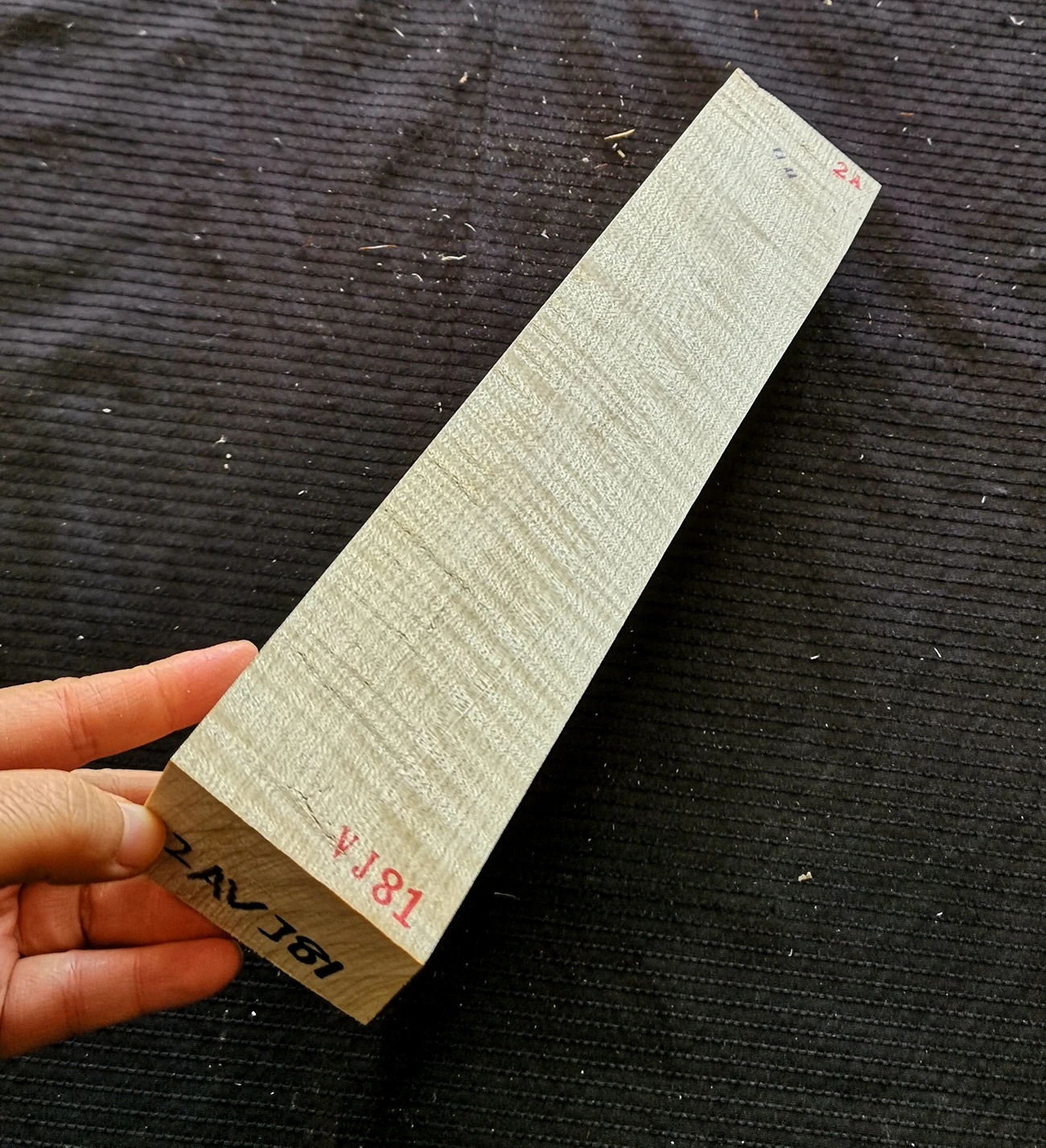 HUATOOL German Imported AA Grade Tiger Maple NECK for Violin - Teufel Violin Making Raw Material & Accessories