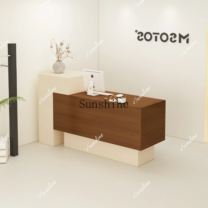 Simple modern checkout page Clothing store Women's clothing store Hair salon Reception desk  FT