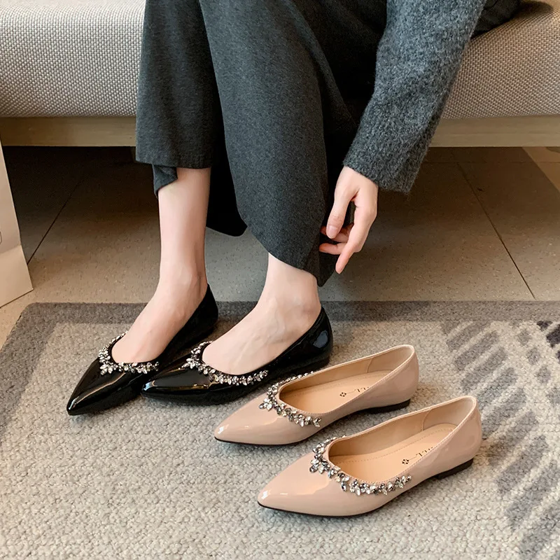 

Nude And Black Patent Leather Pointed Toe Flats For Women With Crystal Rhinestone Detail Comfortable Formal Office And Daily Wea