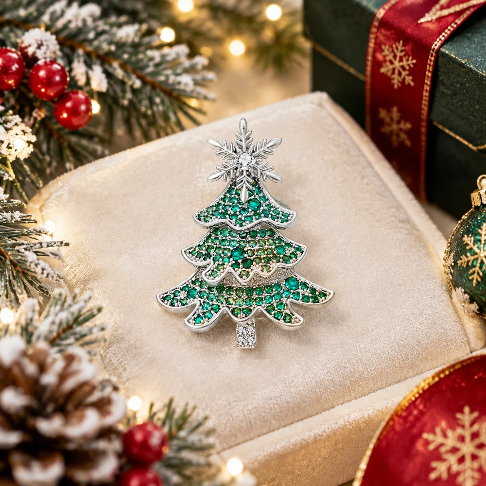 Gold Plated Christmas Tree Brooch Full Paved Green Rhinestone Snowflake Top Lapel Pin Xmas Holiday Clothes Accessory Gift