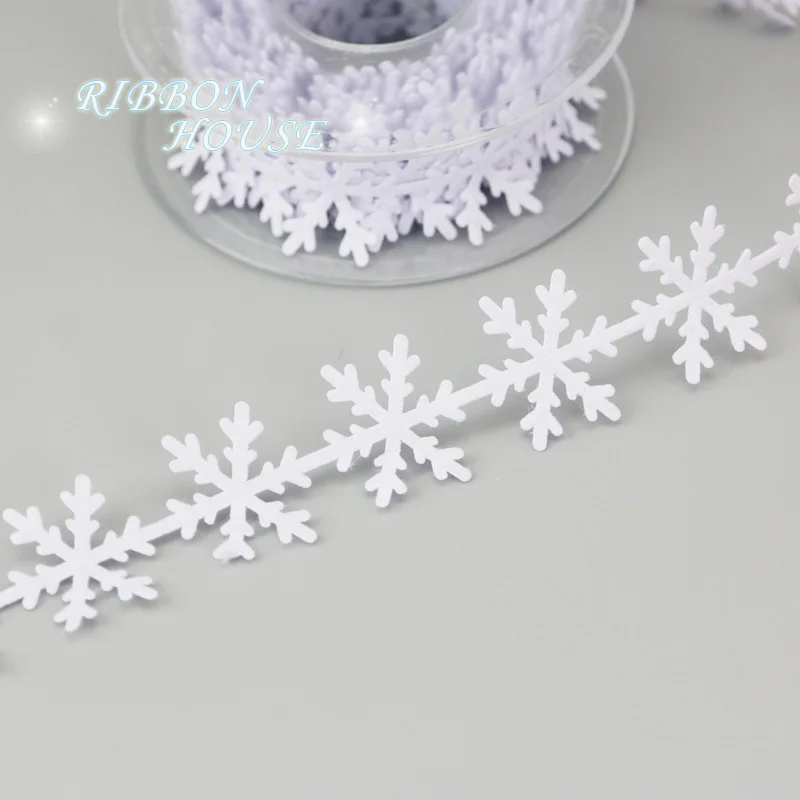 (5 meters/lot)  25mm Non-woven snowflake decorative band Ultrasonic embossed non-woven Christmas day decorative ribbon