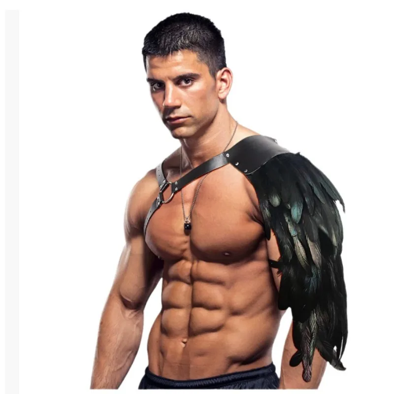 1PCS Gothic Stil Feder Cape Für Männer Schulter Rüstung-Förmigen Party Leistung Zubehör