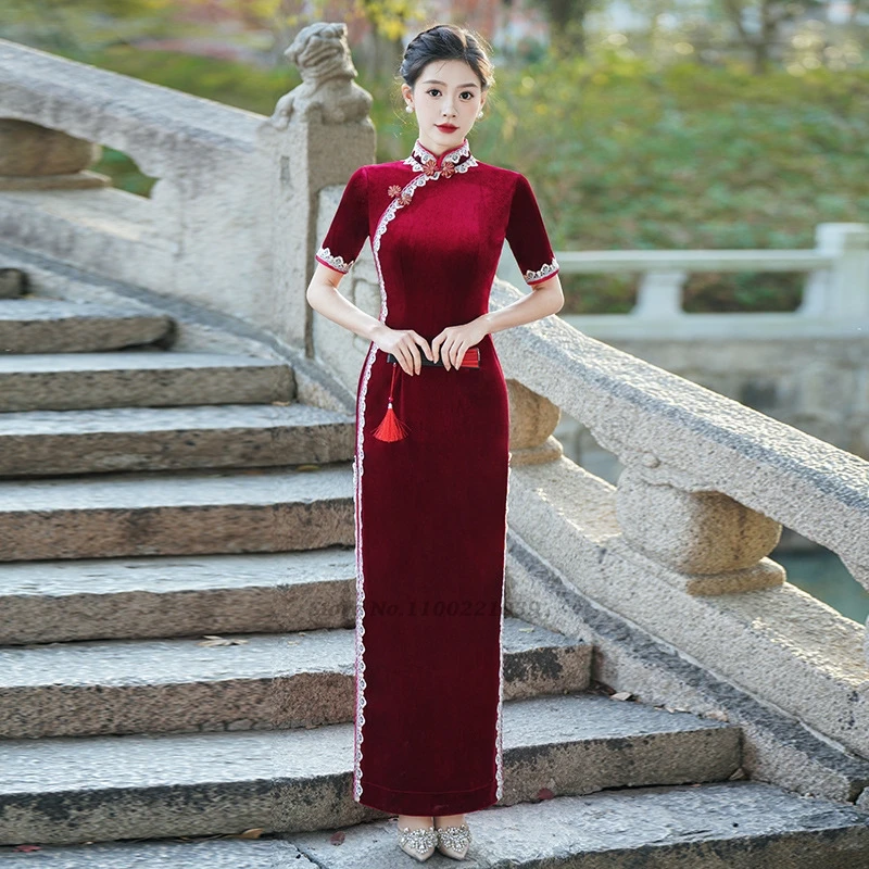 

2026 Китайское винтажное платье-ципао из бархата, традиционное, с кружевом и цветочным узором, в народном стиле, восточное, ретро, для банкетов и вечерних мероприятий.