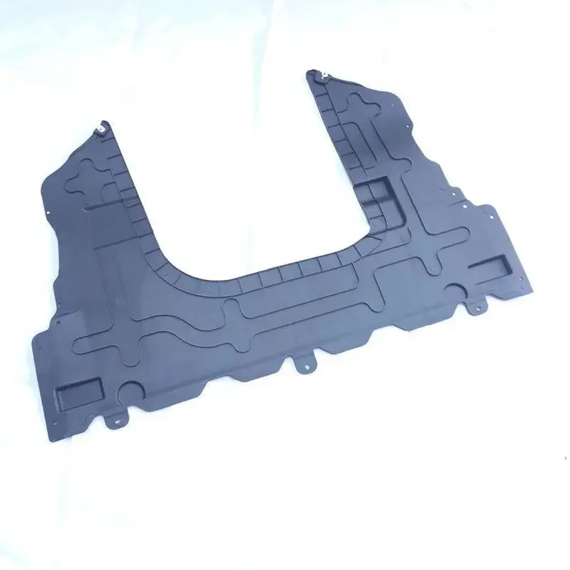 Suitable for Roewe I5 I6 EI6 new MG6 engine lower skid plate water tank gearbox underbody air deflector